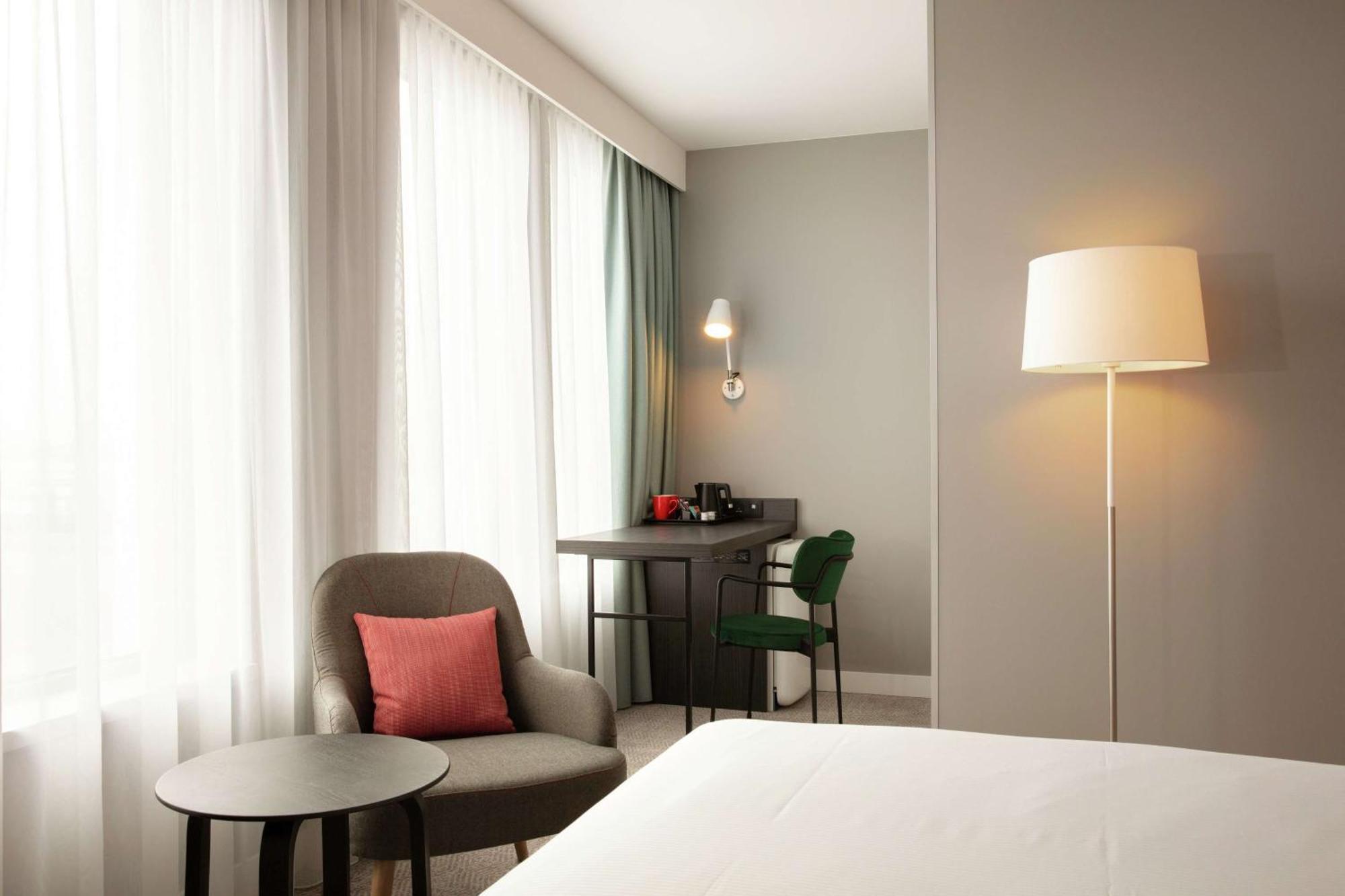 Hilton Garden Inn Paris Orly Airport Rungis Exterior photo