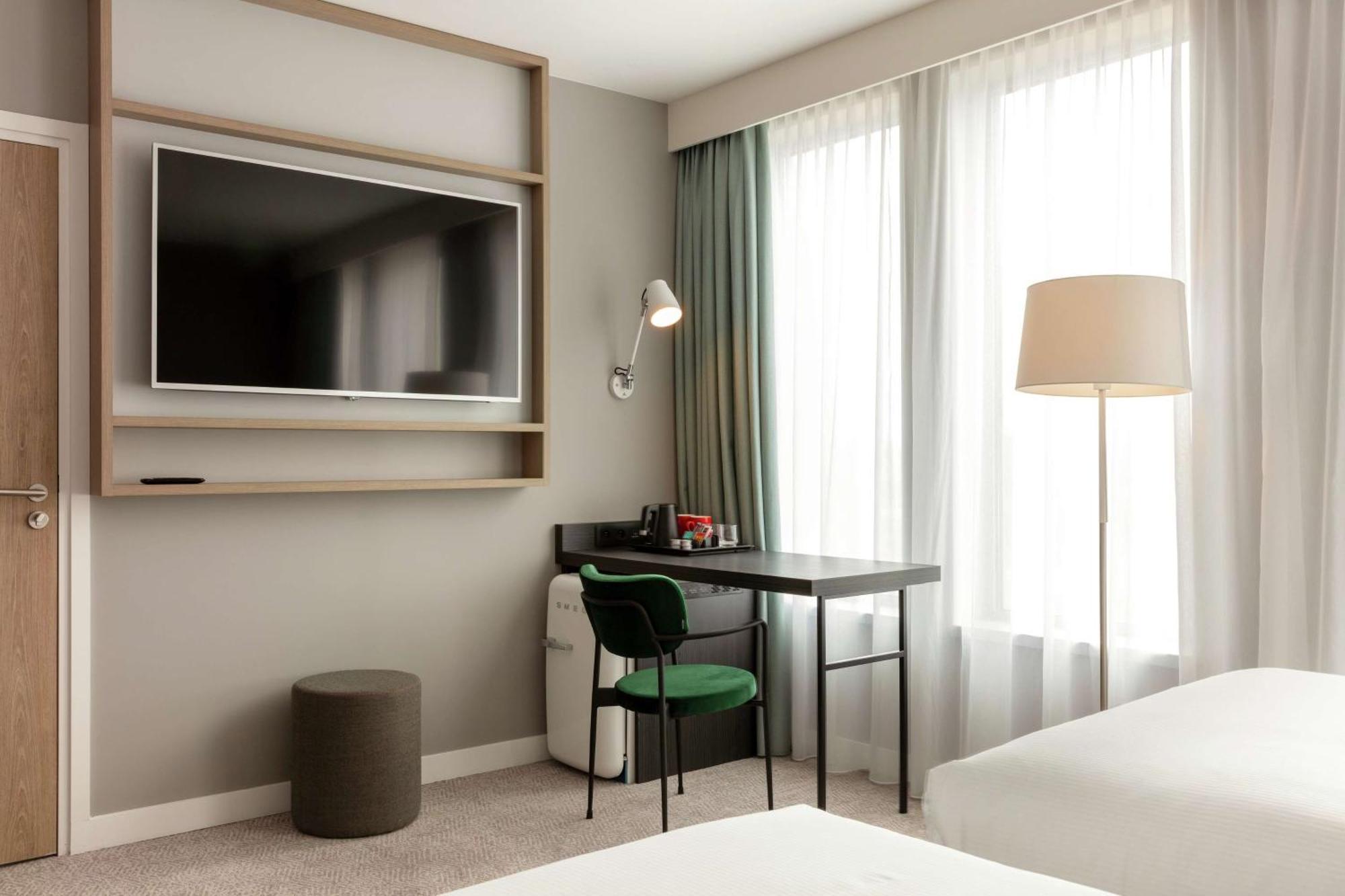Hilton Garden Inn Paris Orly Airport Rungis Exterior photo