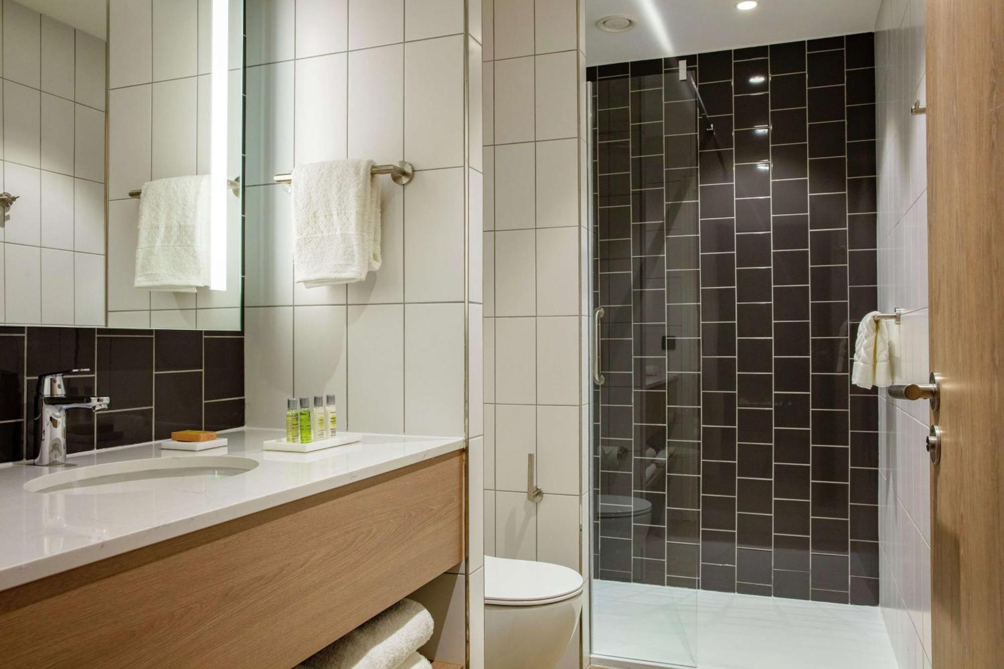 Hilton Garden Inn Paris Orly Airport Rungis Exterior photo